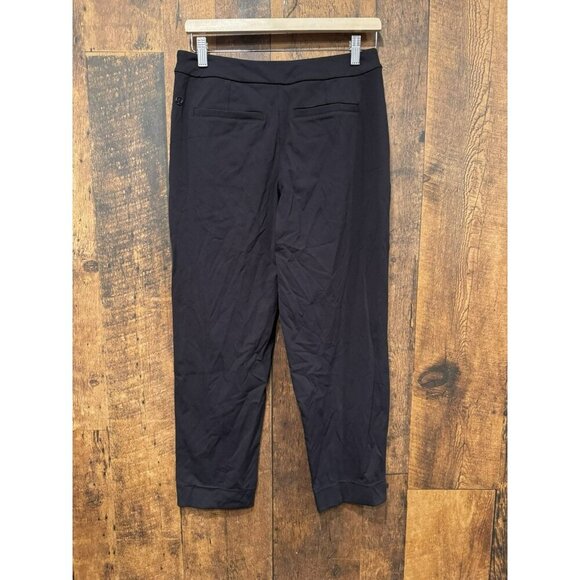 Lululemon Tapered-Leg Mid-Rise Pant 7/8 Length *Luxtreme Black Small EUC - Picture 3 of 7